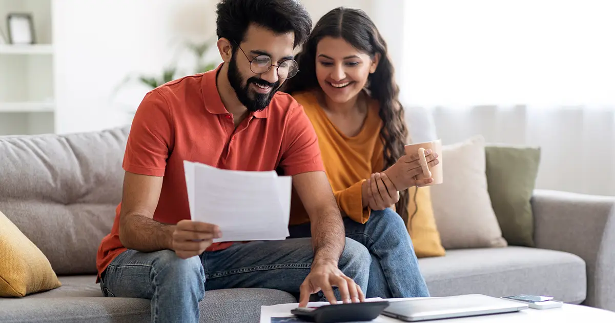 Vérification des documents financiers et calcul du budget familial à domicile